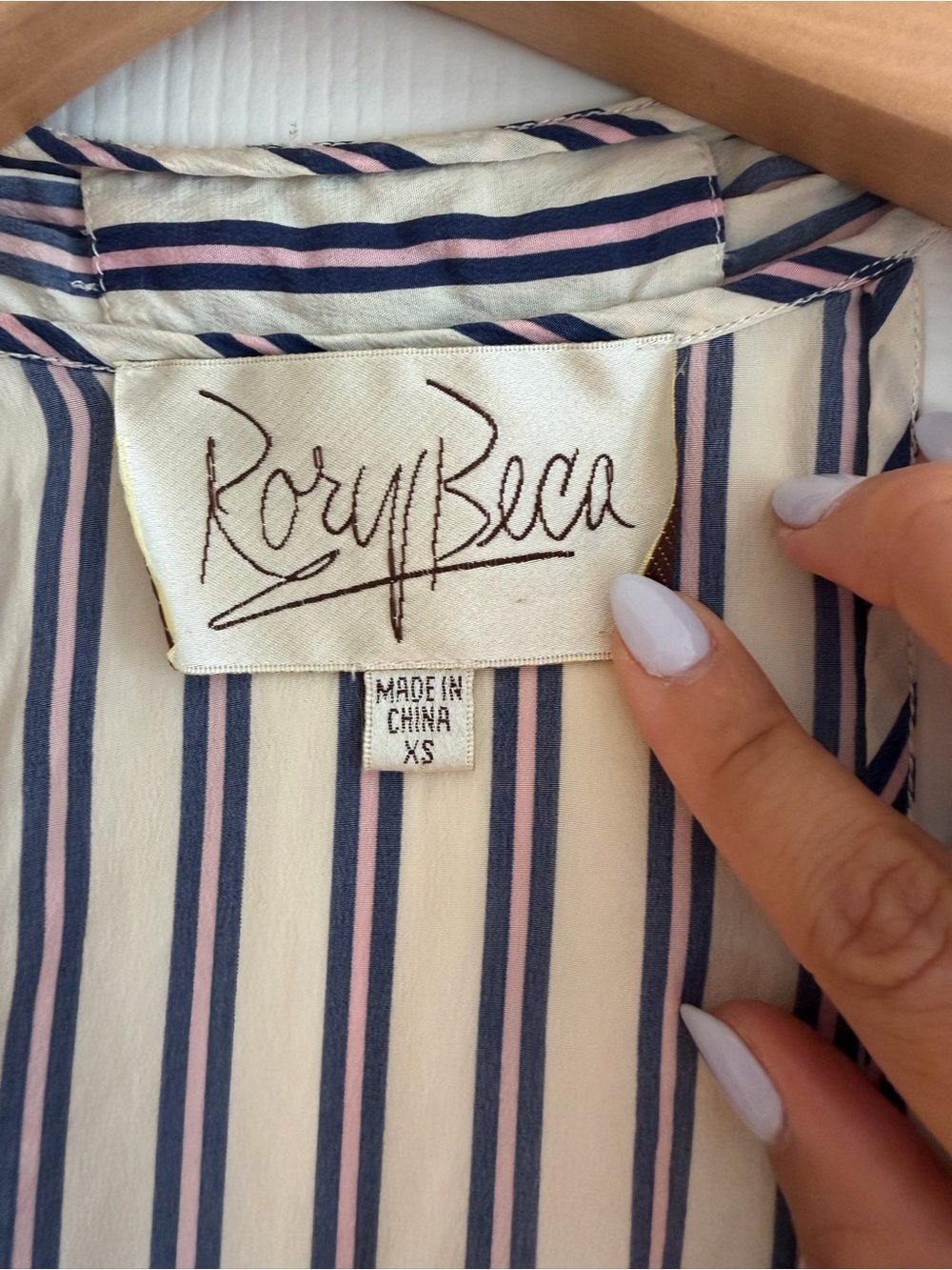 Rory Beca Silk Deep V-Neck Mini Dress Size XS- perfect for vacation or cruise! - Picture 4 of 8